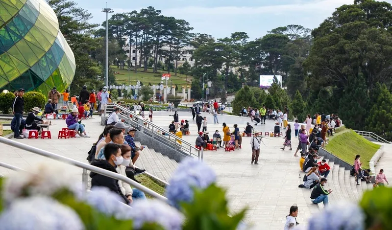 Thuê xe riêng đi Đà Lạt – Trải nghiệm thành phố sương mù, dịch vụ chuyên nghiệp