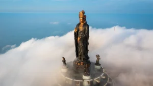 Thuê xe đi Núi Bà Đen – Hành trình tâm linh đến đỉnh thiêng miền Nam